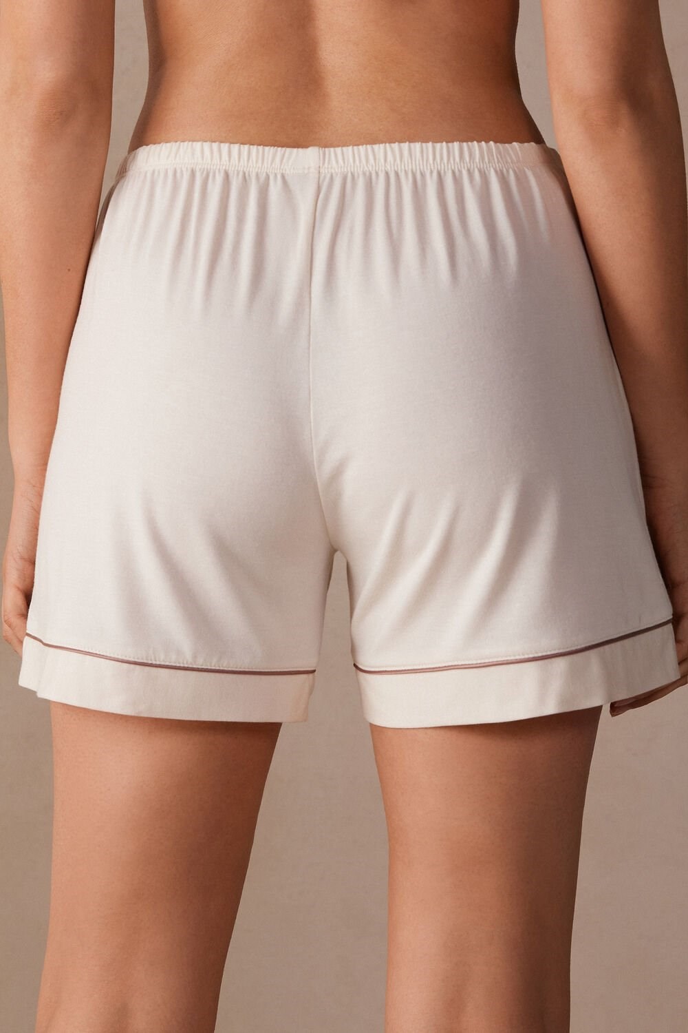 Intimissimi Modal Shorts with Contrast Trim Natural - 612i - Vanilla Ivory | AVMSD4763