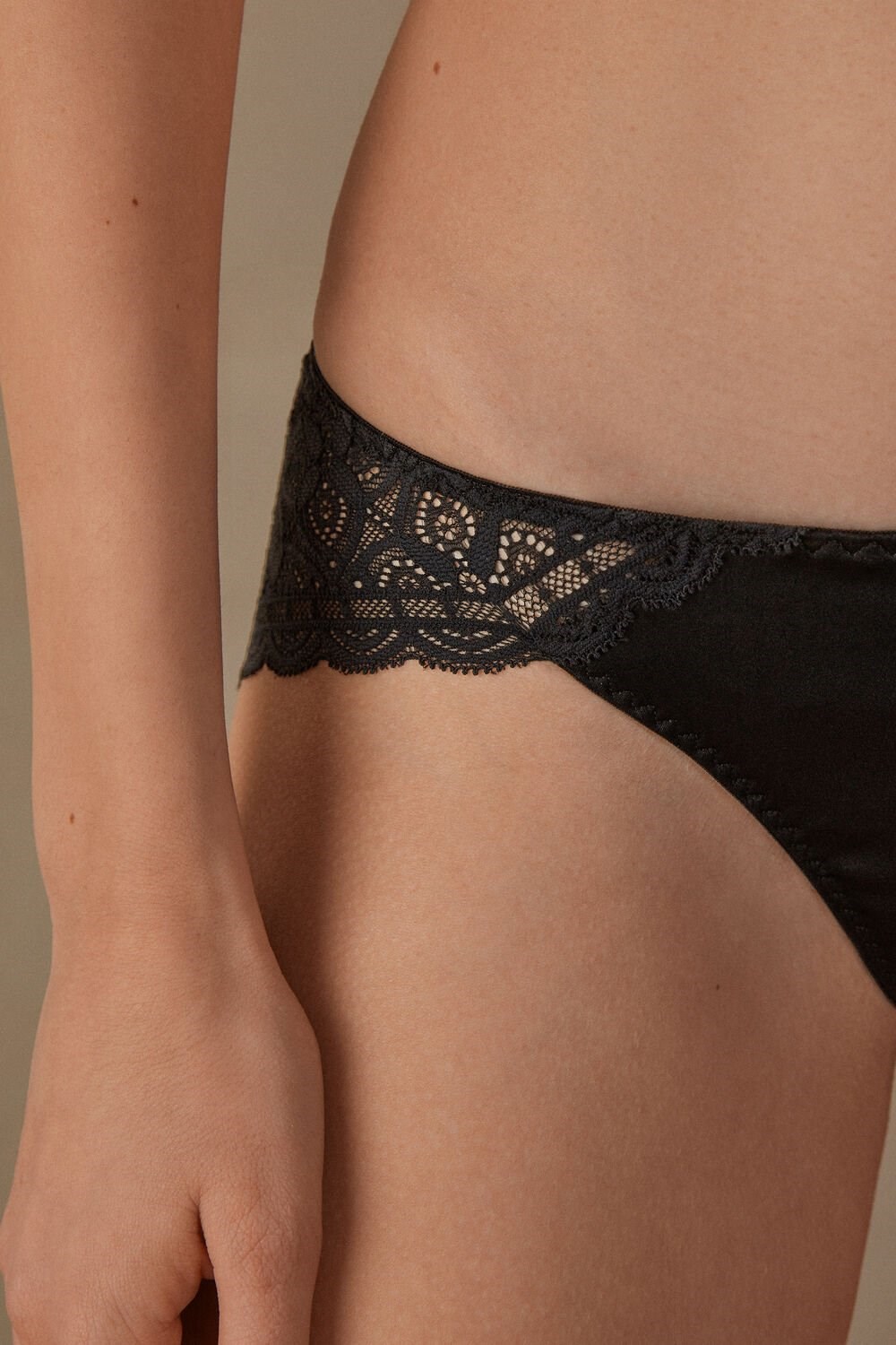 Intimissimi Silk and Kanten Briefs Zwart Zwart | ITPSR3912