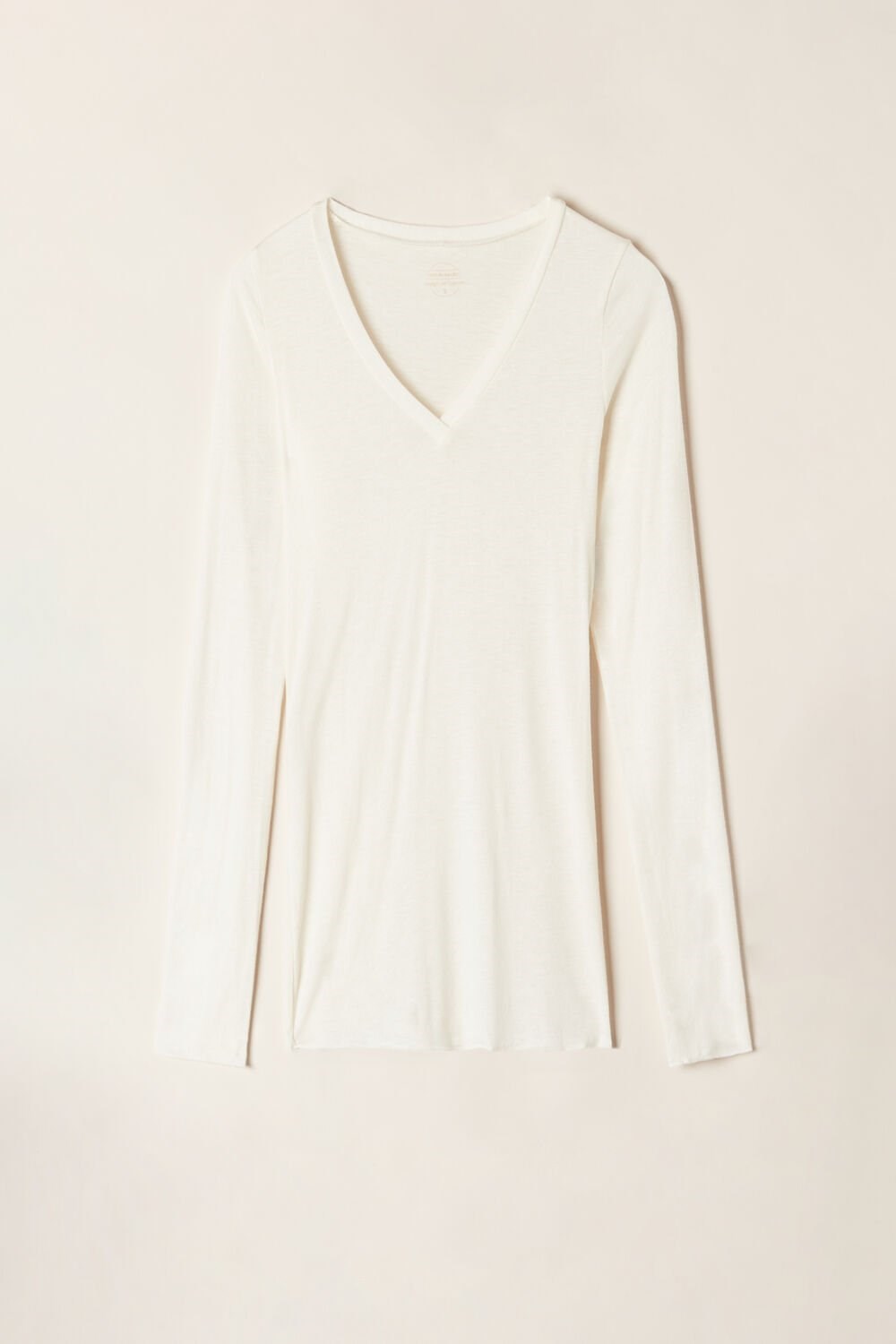 Intimissimi V-neck top in Modal Ultralight with Cashmere Ivory - 231i - Vanilla | JVRUH5437